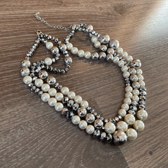 Stunning Pearl Necklace - Picture 8 of 8